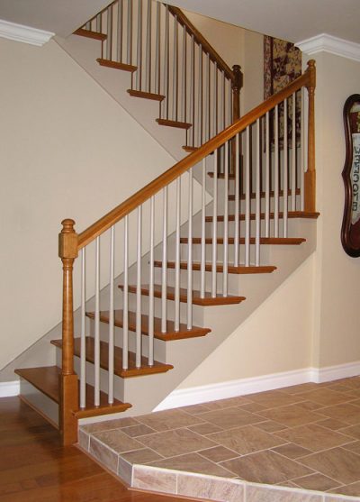 Post to Post Two-tone Staircase